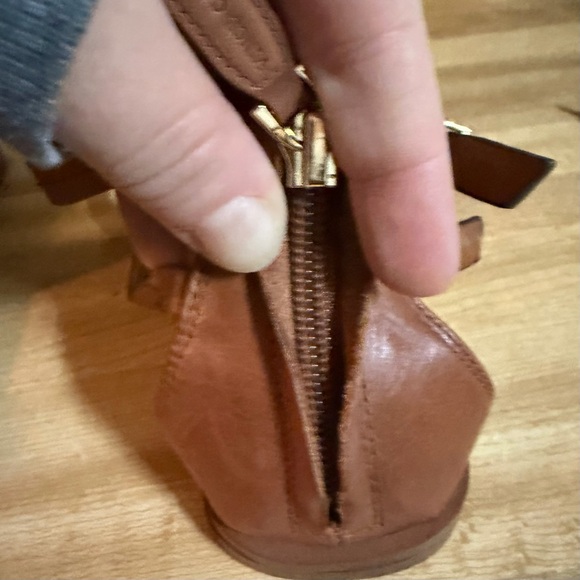 Vince Camuto Erendira Gladiator Sandals 7.5 Cognac Leather Boho Festival - Picture 11 of 14